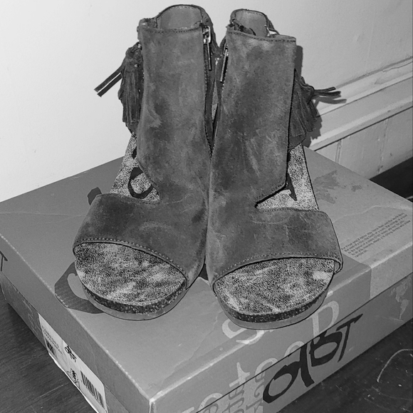 OTBT Flower Child Brown size 8 - Picture 4 of 5